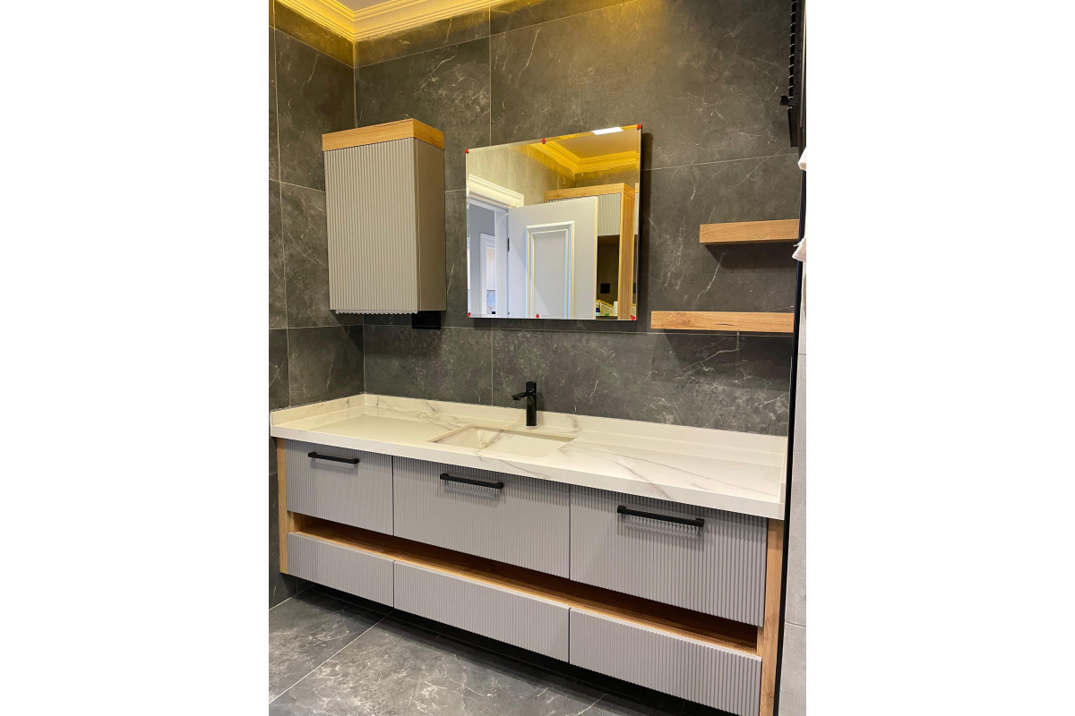 Banyo Dolabı 002